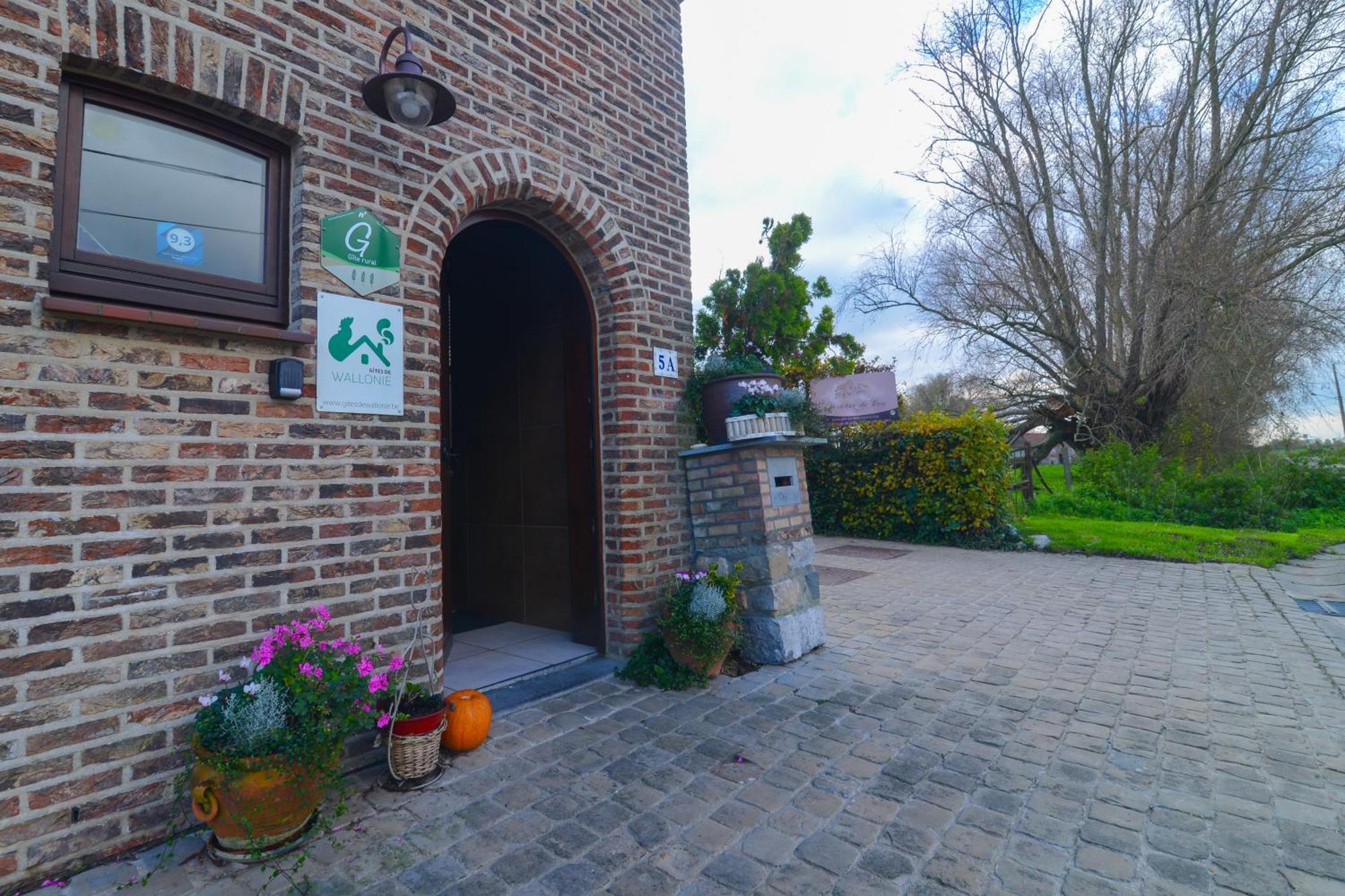 Au Detour Du Trieu Villa Estaimbourg Bagian luar foto