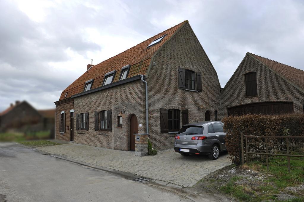Au Detour Du Trieu Villa Estaimbourg Ruang foto